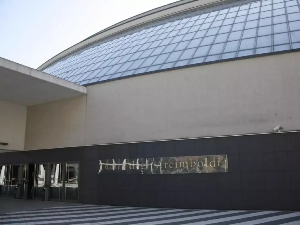 Chi vuole gestire il Teatro degli Arcimboldi di Milano? È uscito il bando