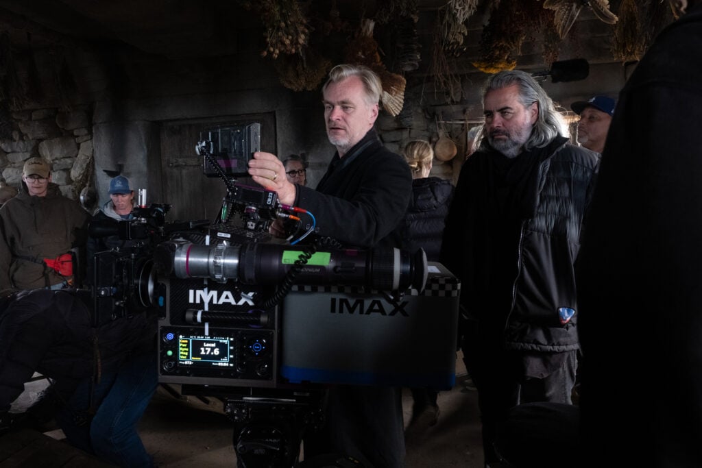 Christopher Nolan e il cinematografo Hoyte van Hoytema sul set dell'Odissea