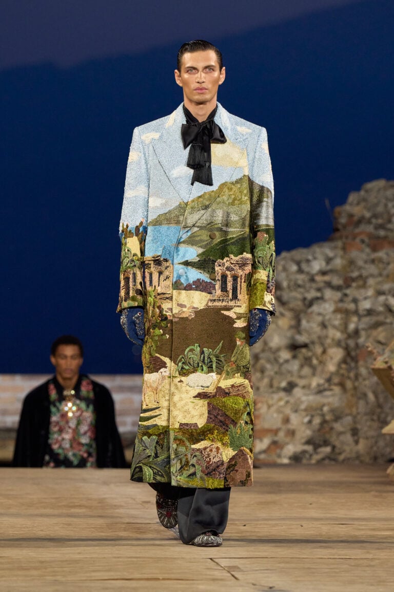 Dolce&Gabbana in Sicilia sfilano a Taormina e Giarre: abiti e gioielli come opere d&rsquo;arte