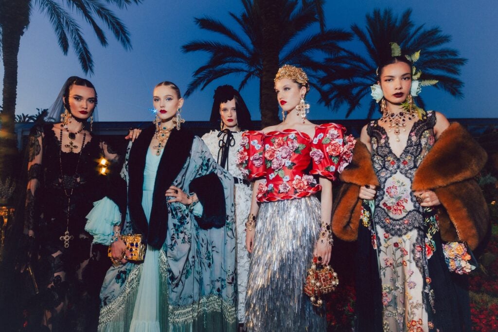 Dolce&Gabbana in Sicilia sfilano a Taormina e Giarre: abiti e gioielli come opere d&rsquo;arte