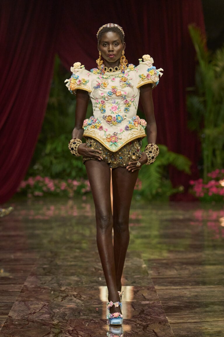 Dolce&Gabbana in Sicilia sfilano a Taormina e Giarre: abiti e gioielli come opere d&rsquo;arte
