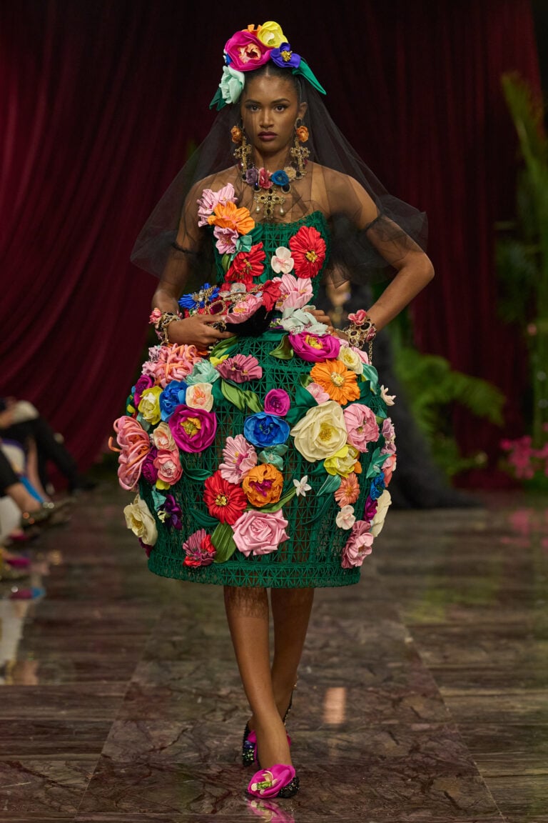 Dolce&Gabbana in Sicilia sfilano a Taormina e Giarre: abiti e gioielli come opere d&rsquo;arte