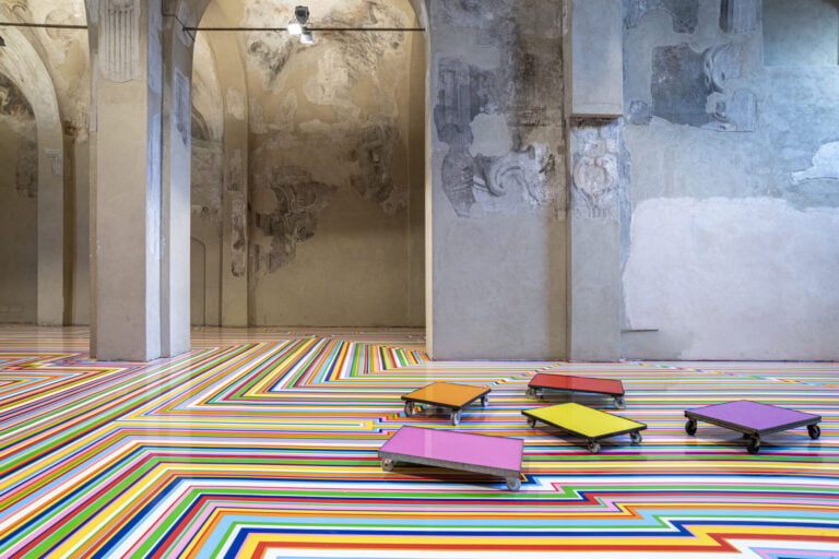 Turner: l&rsquo;incanto del lago di Como e del paesaggio italiano, Jim Lambie e David Batchelor, Feeling Colour San Pietro in Atrio, 2026, courtesy Comune di Como, Installation View