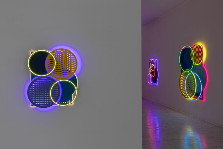 Installation view della mostra "Spaced Out" di Erik Saglia alla galleria Thomas Brambilla di Bergamo. Courtesy the artist and Thomas Brambilla. Ph: Gabriele Abruzzese