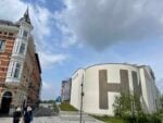 La mostra &ldquo;Geestgrond&rdquo; di Antony Gormley al KMSKA di Anversa, gl spazi esterni photo Claudia Giraud