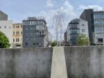 La mostra &ldquo;Geestgrond&rdquo; di Antony Gormley al KMSKA di Anversa, gl spazi esterni photo Claudia Giraud