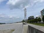 La mostra &ldquo;Geestgrond&rdquo; di Antony Gormley al KMSKA di Anversa, gl spazi esterni photo Claudia Giraud