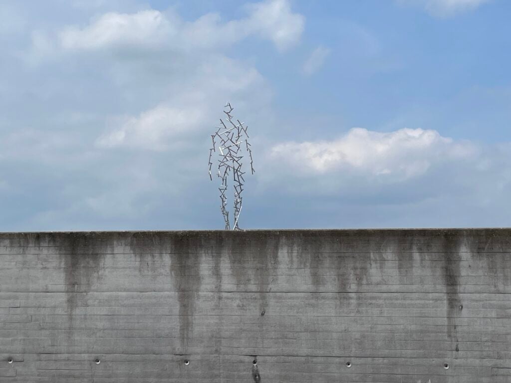 Il corpo, lo spazio e lo spirituale: la monumentale sfida del grande artista Antony Gormley ad Anversa