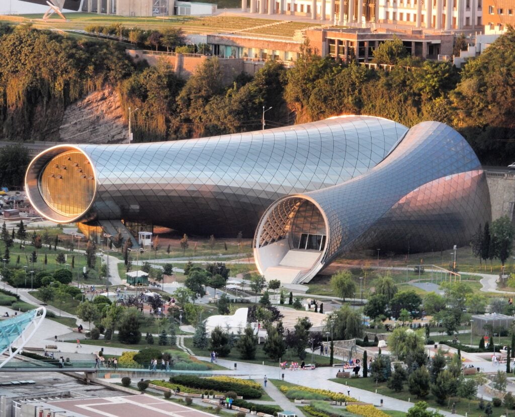 L'Auditorium di Tbilisi © Joel Rookwood