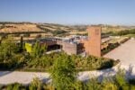 Nelle Marche il pastificio agricolo Mancini inaugura l’ampliamento con un progetto di Boeri. Le immagini 