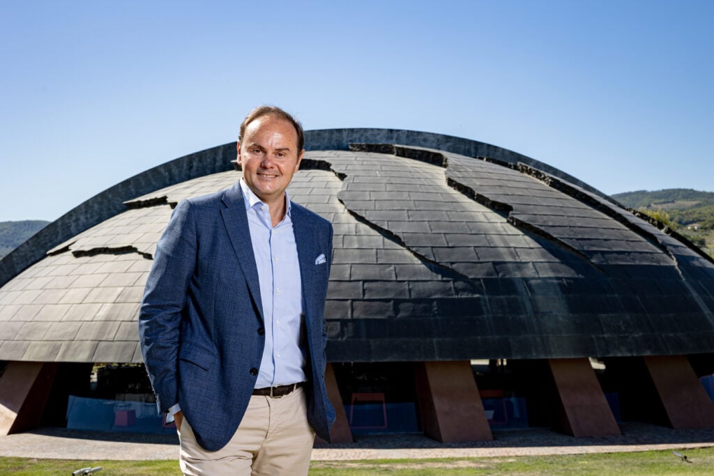 Matteo Lunelli davanti al Carapace