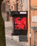 A Perugia &egrave; scoppiata una polemica politica per un murale disegnato su un&rsquo;edicola. L'intervista