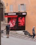 A Perugia &egrave; scoppiata una polemica politica per un murale disegnato su un&rsquo;edicola. L'intervista