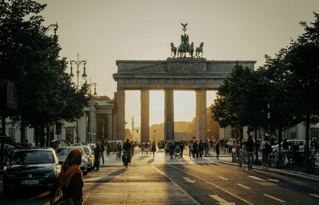 A che ora della giornata è meglio fotografare i monumenti più importanti d’Europa? C’è uno studio perfino su questo