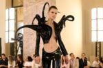 Alle sfilate di Parigi è andata in scena la forma più nobile della moda: quella tra arte e storia 