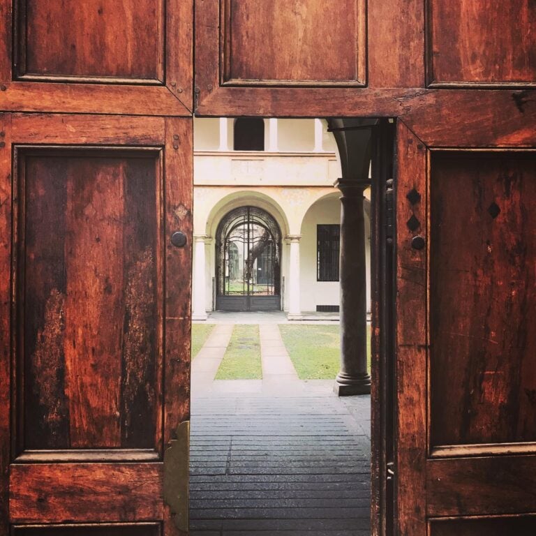 A Torino un palazzo storico &egrave; diventato spontaneamente un polo per l&rsquo;arte e la cultura contemporanea&nbsp;