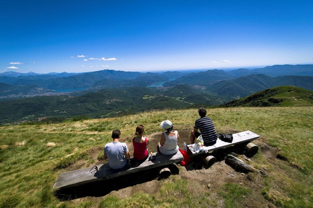 Contro l'overtourism: Sulla cima del Monte Lema. Crediti Lugano Region