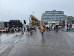 Una delle orchestre in giro per la citt&agrave; durante i discorsi introduttivi dell'apertura del Una serra olfattiva il giorno dopo l'inaugurazione del Reykjav&iacute;k Arts Festival