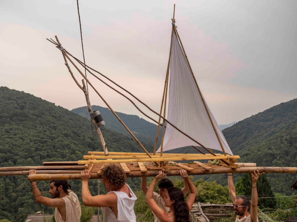 S+T+ARTS Aqua Motion