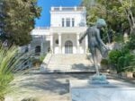 La medusa di Jago a Capri e i crostacei di Colbert a Pompei. Riecco l&rsquo;estate del brutto e del banale