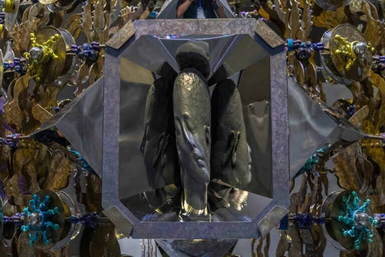 Wallace Chan, Vessels of Other Worlds, Birth. Photo JJYPHOTO