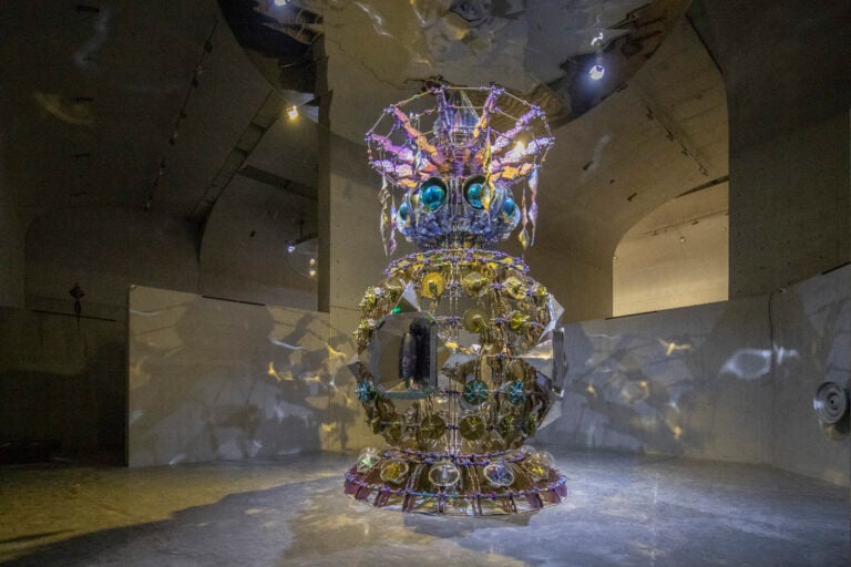 Wallace Chan, Vessels of Other Worlds, Birth. Photo JJYPHOTO