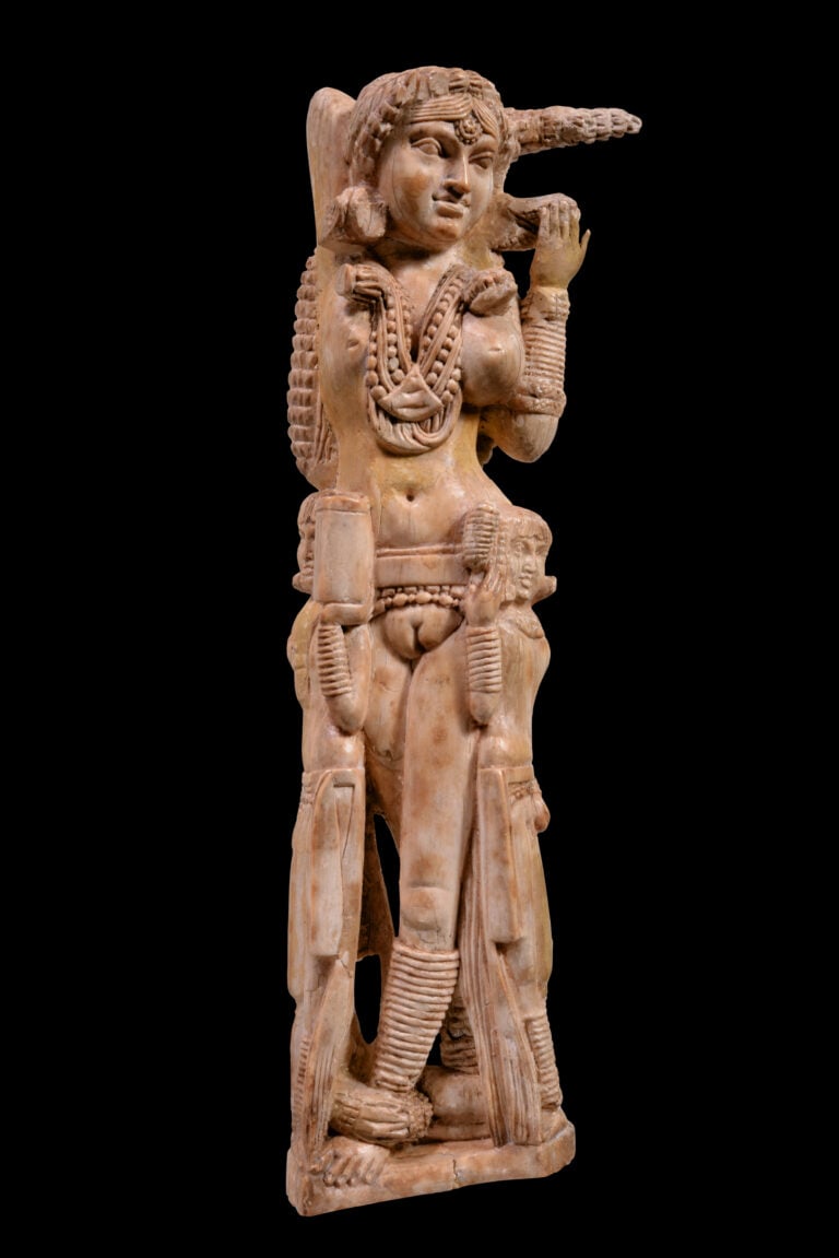 Statuetta indiana Pompei, I sec. d.C. Avorio 24 x 7 cm Museo archeologico nazionale di Napoli (MANN), Napoli Opera concessa in prestito dal Museo archeologico nazionale di Napoli (MANN). Su concessione del Ministero della Cultura &ndash; Museo archeologico nazionale di Napoli. Foto: Giorgio Albano