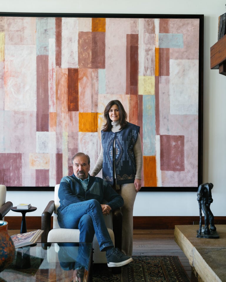 I collezionisti Jorge M. e Darlene P&eacute;rez con Lee Krasner, Number 2, 1951. Ph. Trevor Triano via Cultured