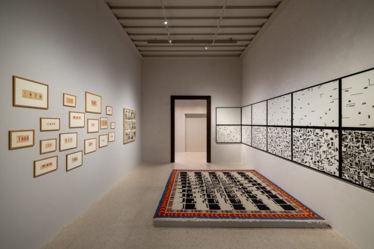 Alighiero Boetti, Veduta della mostra a SMAC Venice (San Marco Art Centre), foto di Nicol&ograve; Miana &copy; Alighiero Boetti, 2026, DACS