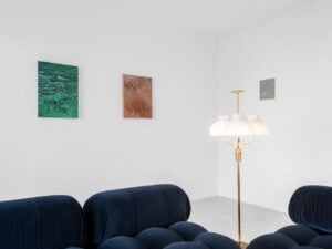 Pittura e design si sfidano a Pietrasanta: Fabio Marullo incontra Mario Bellini 