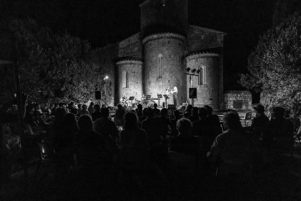 Guida ai festival culturali in Italia di fine agosto 2026: I Suoni delle Dolomiti, Happennino, Imaginaria, Magnetica, Now Music, Ragusa Foto, Borghi Invisibili