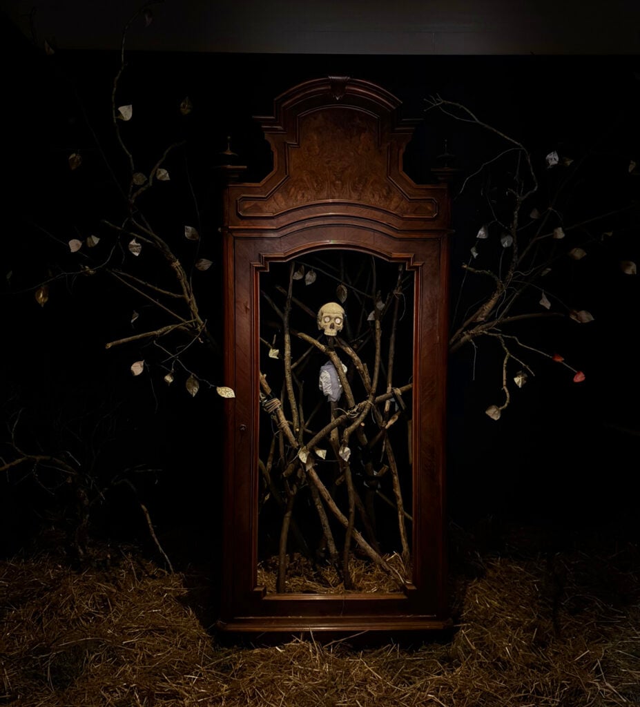 “Voglio morire rotto”. Intervista all’artista Alessandro Bulgini