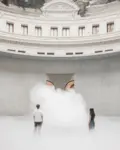 La mostra "Clair-obscur" alla Bourse de Commerce di Parigi