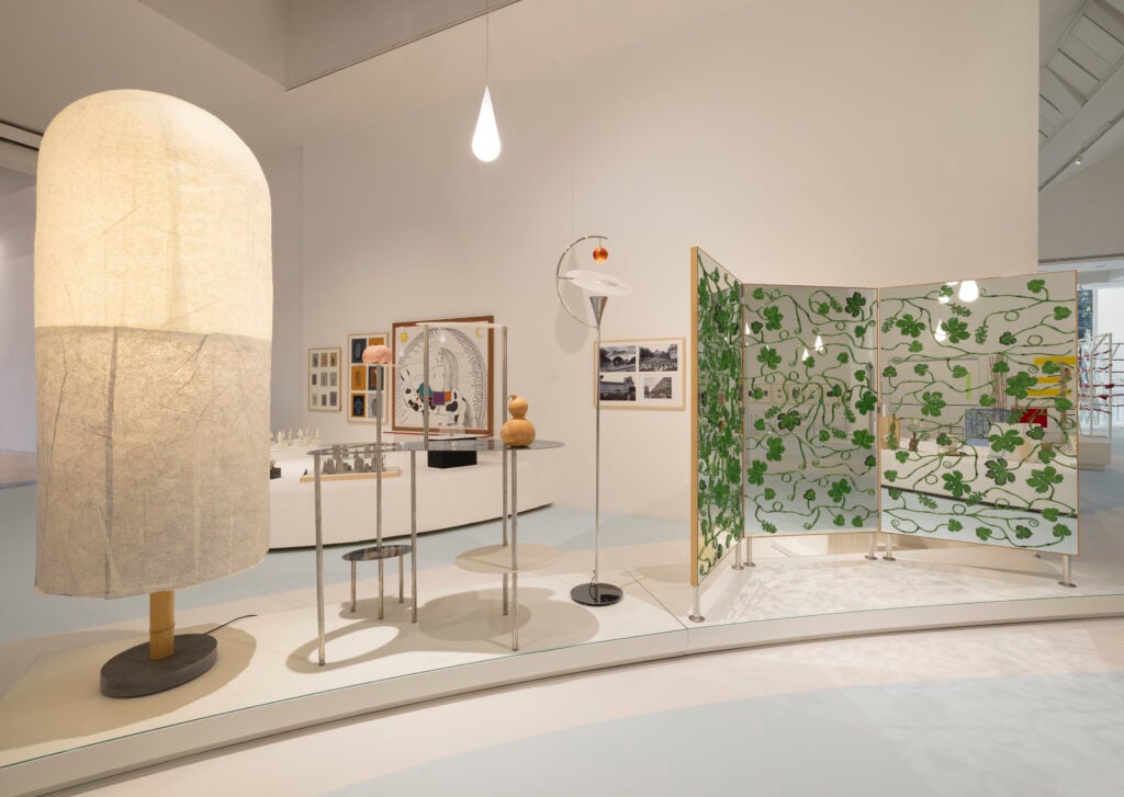 C’è una grande mostra di design radicale alla Triennale di Milano. Protagonista Andrea Branzi 