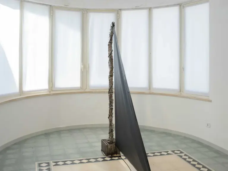 Installation view della mostra Infinito Pratico, Palazzina Azzurra, San Benedetto del Tronto