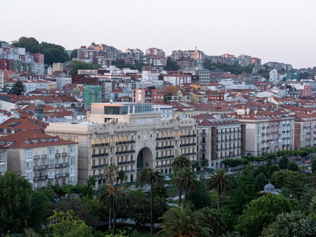 A settembre in Spagna apre Faro Santander, il nuovo centro culturale progettato da David Chipperfield 