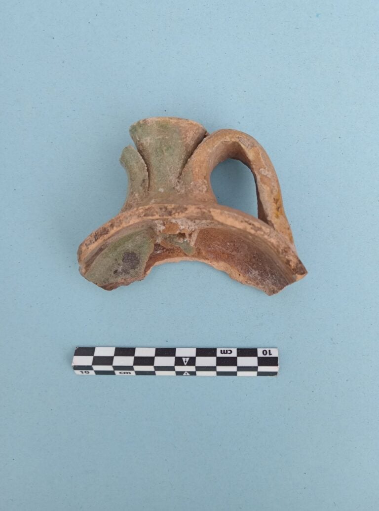Frammento di fiaschetta invetriata