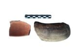 Frammenti di ceramica da fuoco di un tegame.