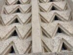I motivi decorativi della Torre Perret di Grenoble. Ph: Dario Bragaglia
