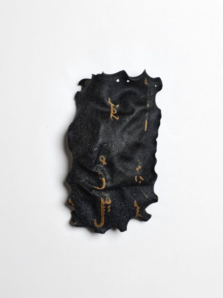 Jingyi Yang, Threads of Distance, 2025. Courtesy the artist