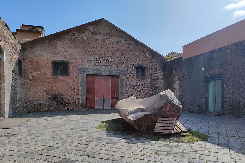 A Catania la mostra di Alfredo Pirri restituisce il senso di una vita dedicata all’arte