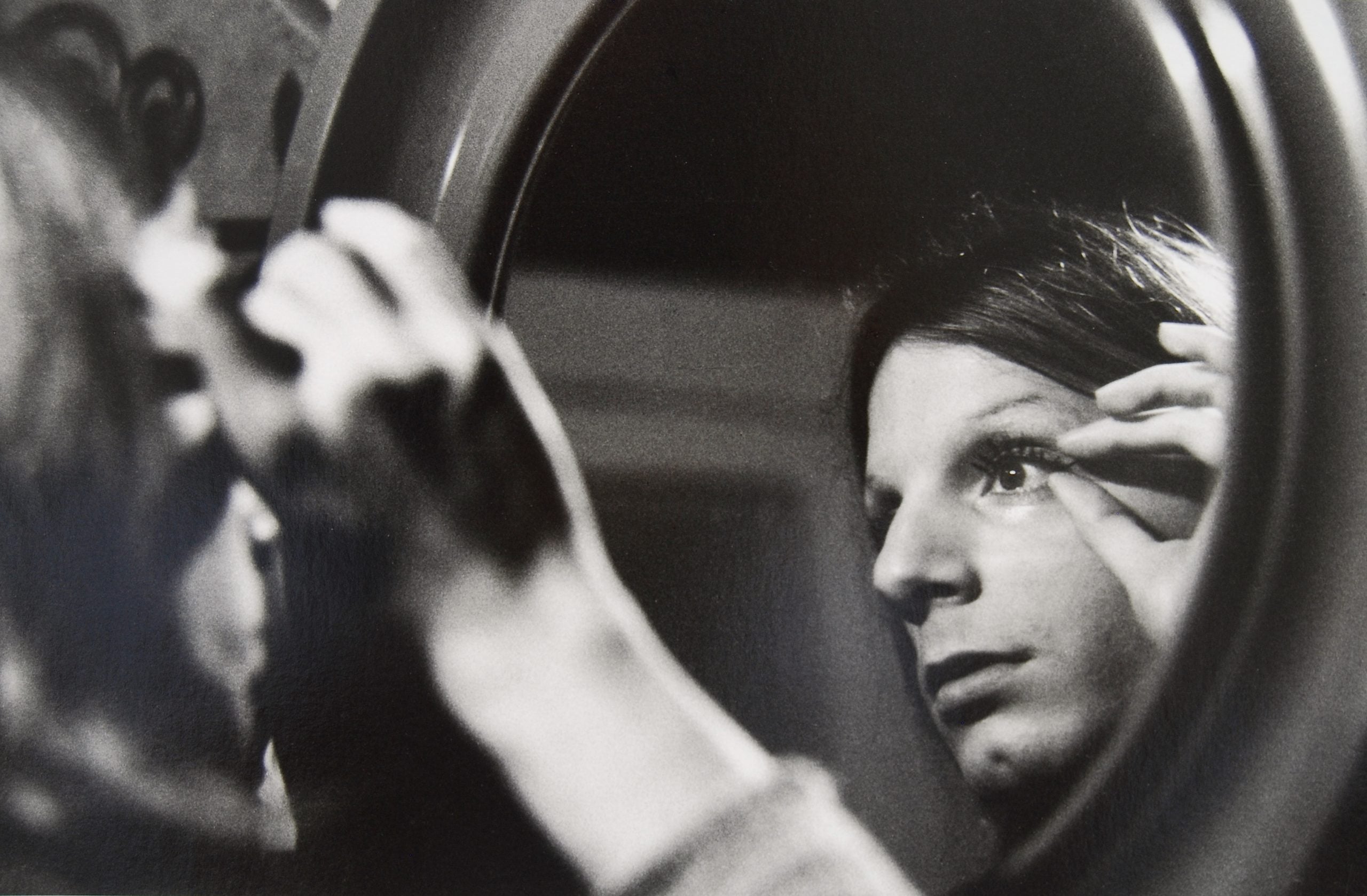 https://www.artribune.com/wp-content/uploads/2026/08/lisetta-carmi-i-travestiti-1965-1971-crediti-lisetta-carmi-c-martini-ronchetti-courtesy-archivio-lisetta-carmi.jpg