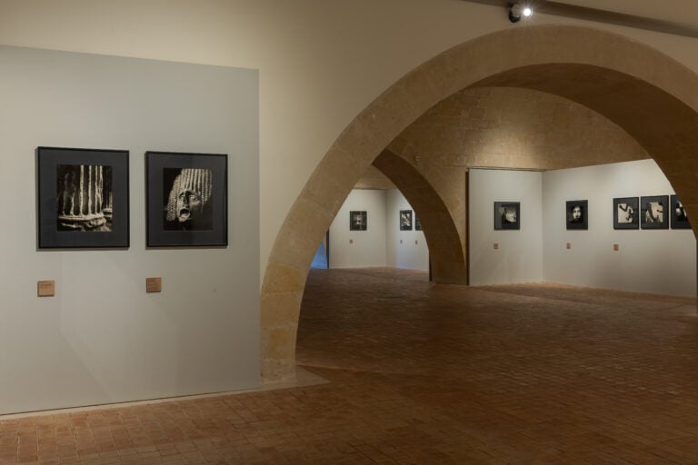Il Mediterraneo secondo Mimmo Jodice a Matera: queste fotografie hanno cambiato il nostro sguardo sull'antico&nbsp;