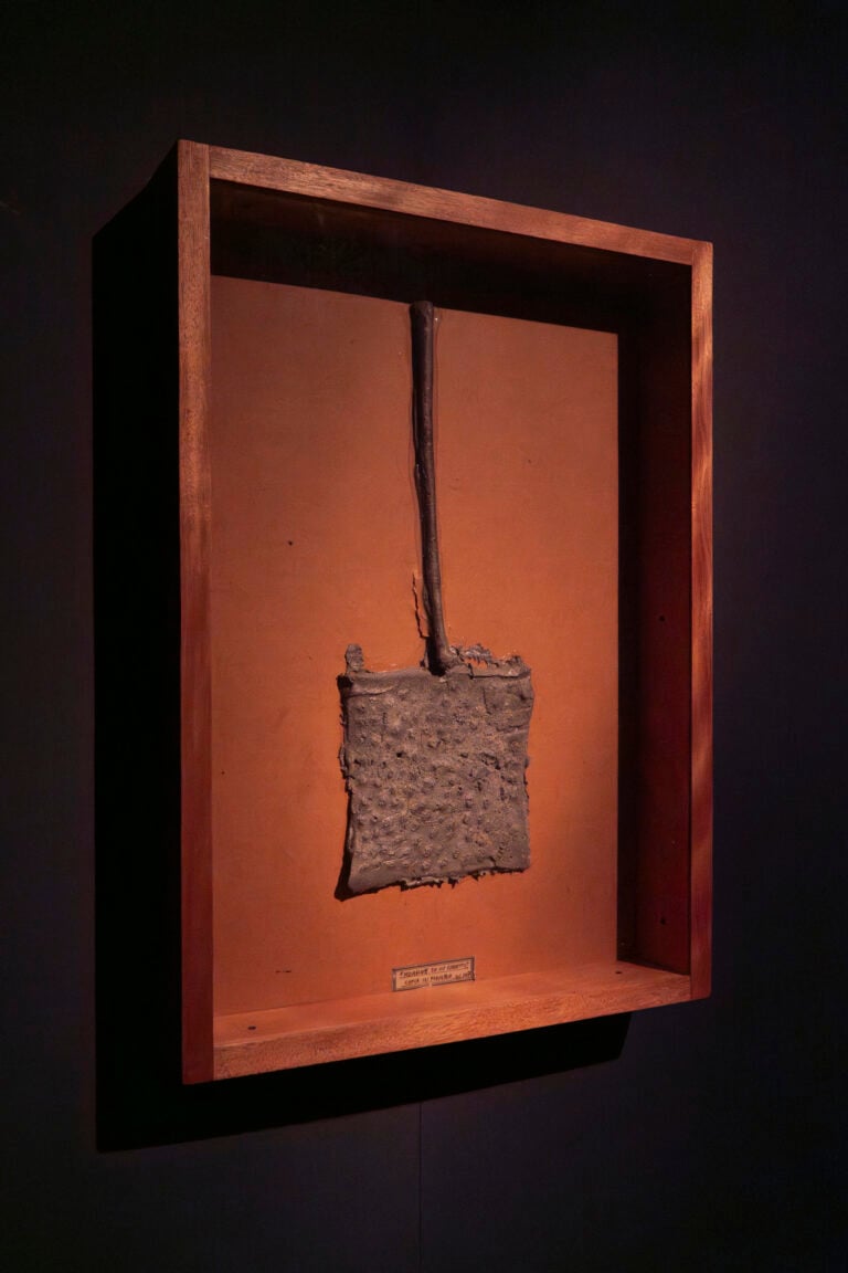 L&rsquo;artista che seppelliva le opere per tornare alle origini. Claudio Costa riscoperto a Torino&nbsp;