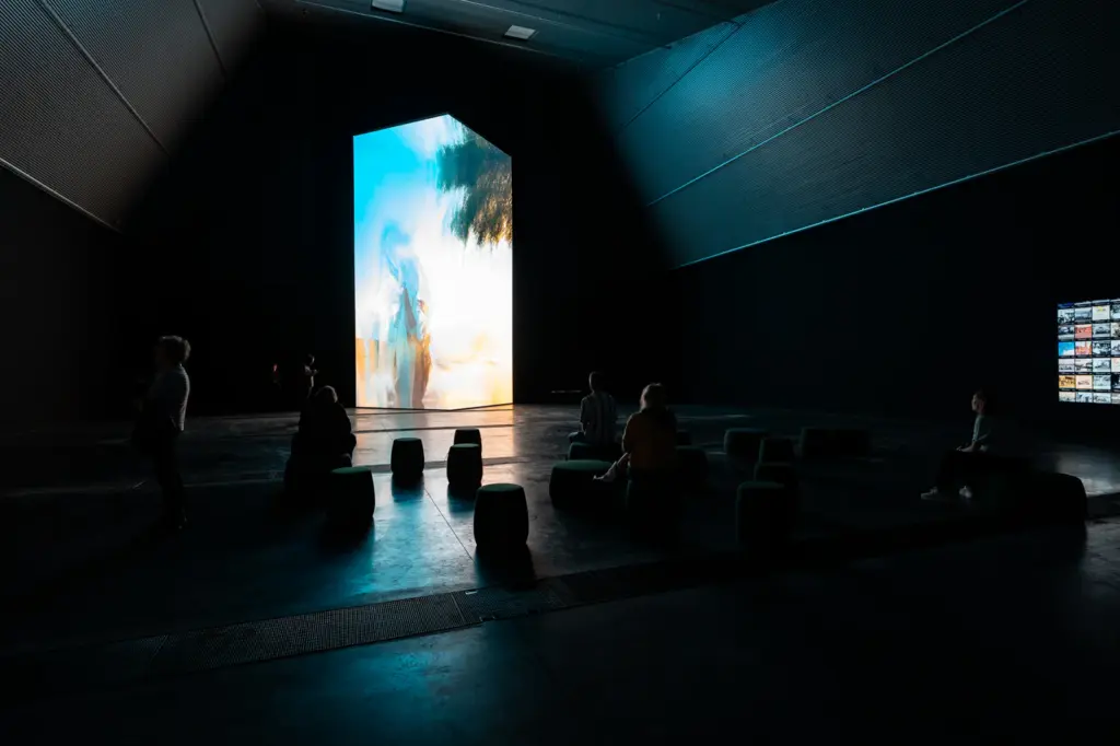 Refik Anadol Studio, 'Refik Anadol. Latent City', BRUSK, Brugge, 2026, © Stad Brugge