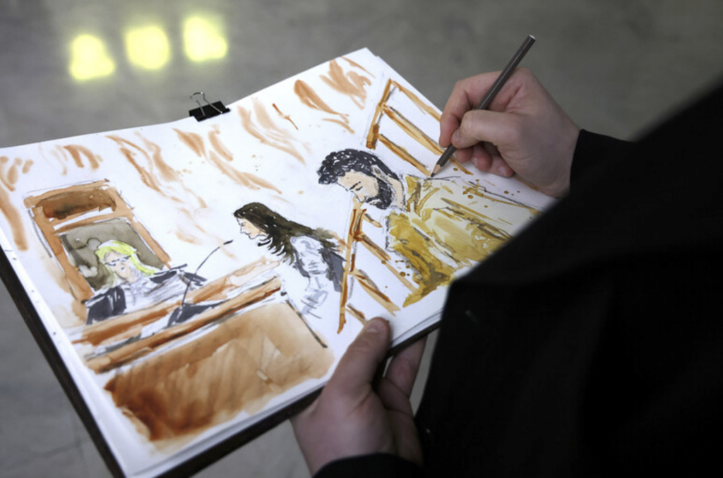 Gli artisti che disegnano le aule di giustizia: il “courtroom sketching” arriva anche in Italia