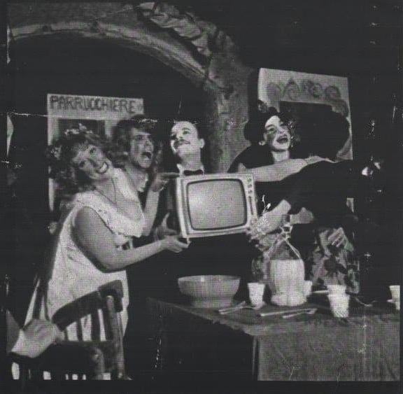Sposami per cortesia da La Cimice di Majakovskij, Teatro Beat 72 anno 1972 con Valentino Orfeo e Luciana Jannace