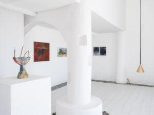 Una piccola galleria porta 9 artisti internazionali sull’isoletta di Filicudi 