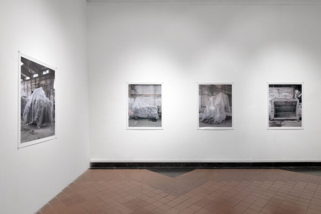 Veduta della mostra, Ponte Morandi: deconstructions, Gigi Cifali, Palazzo Ducale di Genova, 2026, Foto The Knack Studio, Courtesy l&rsquo;artista