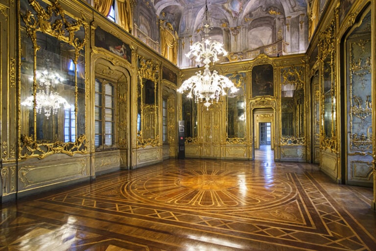 Il salone degli Specchi, vista generale, &copy; Roberto Morelli su concessione del Ministero della Cultura